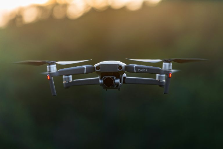 Comment les drones facilitent-ils la surveillance des événements ?